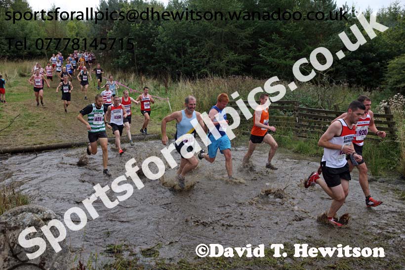 Senior mens Start Fitness North Eastern Harrier League, Tanfield, County Durham. Photo: David T. Hewitson/Sports for All Pics